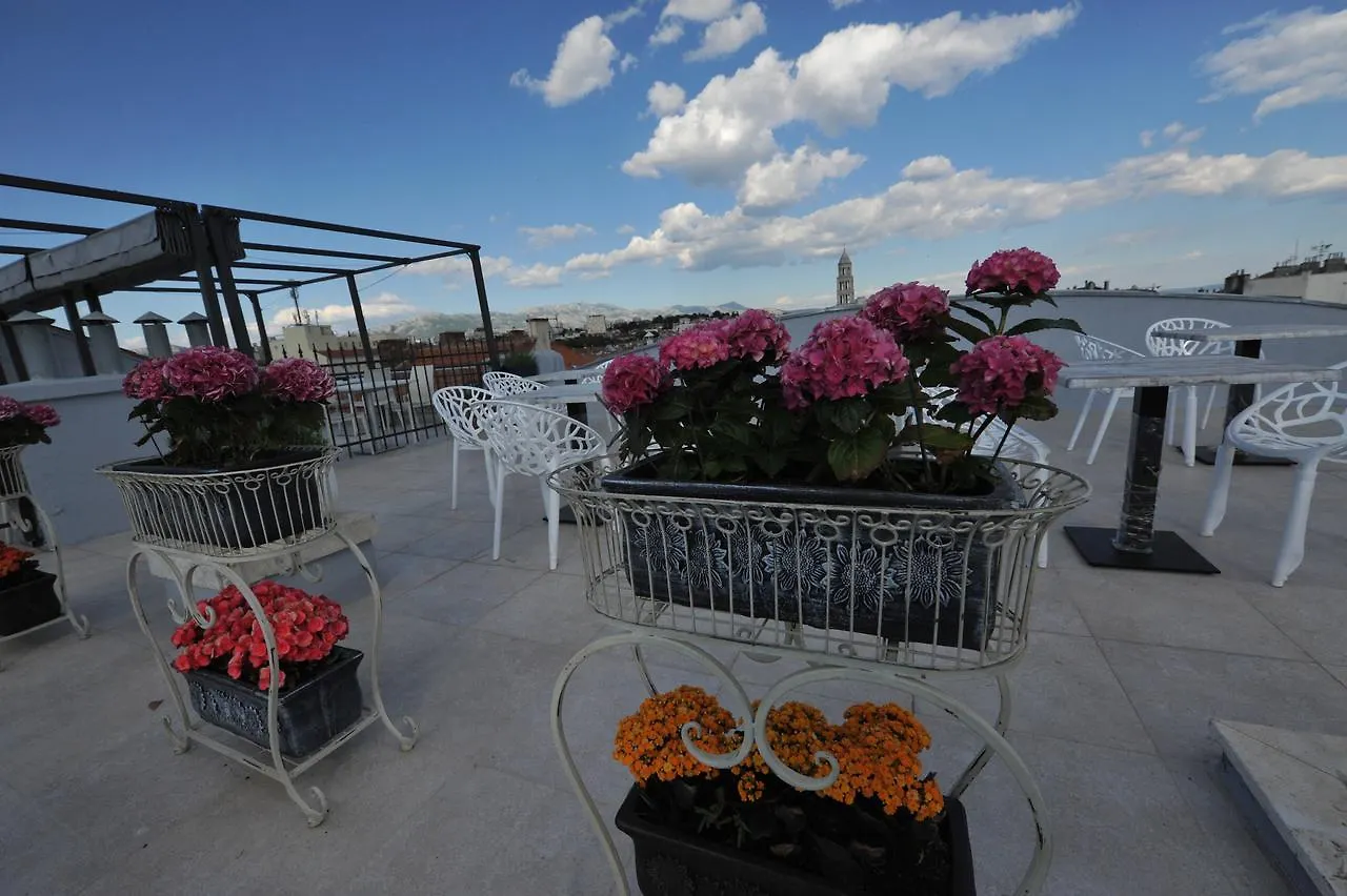 Bajamonti 5 Luxury Rooms Split Bed & Breakfast