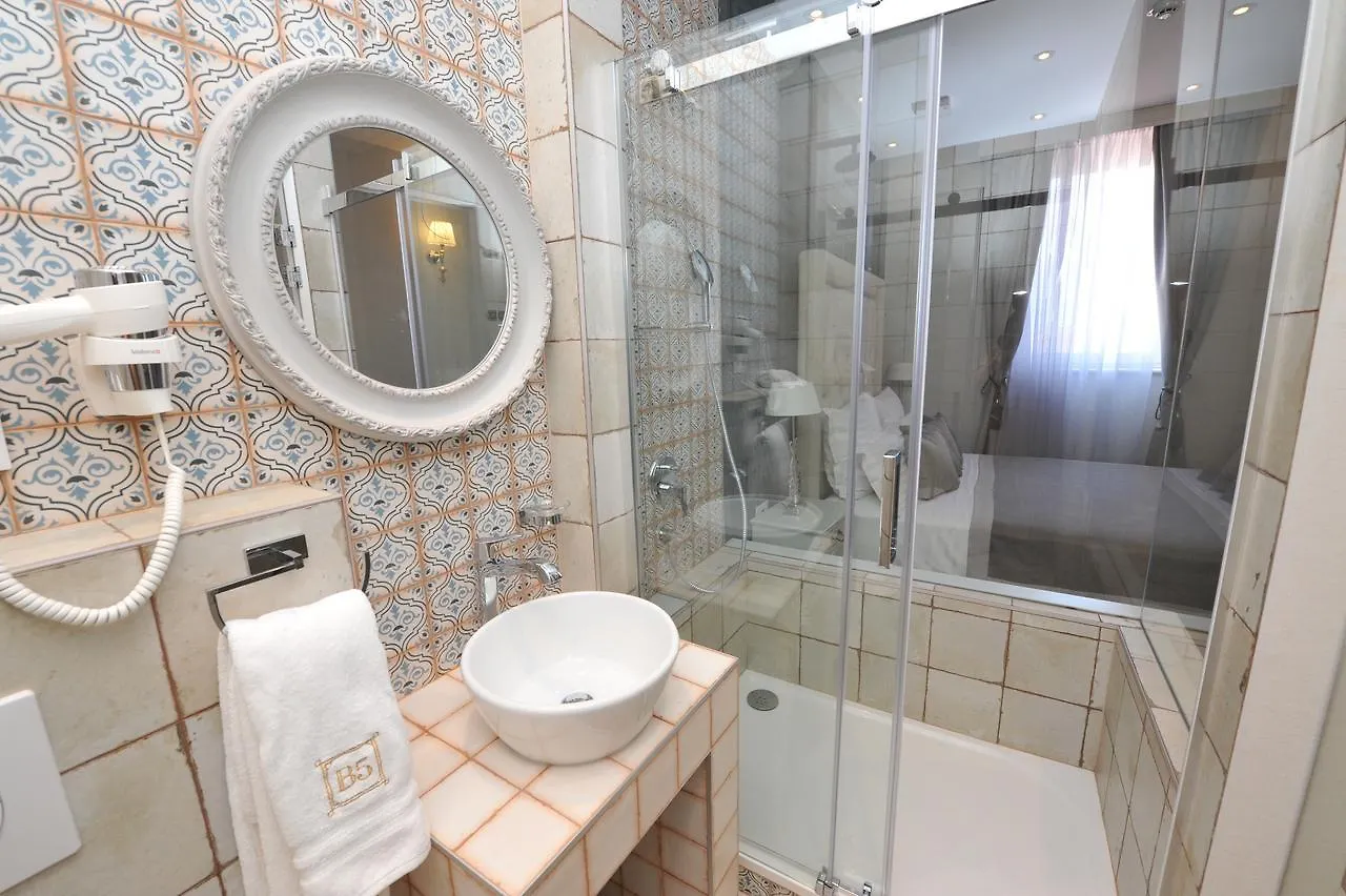 Bajamonti 5 Luxury Rooms Split